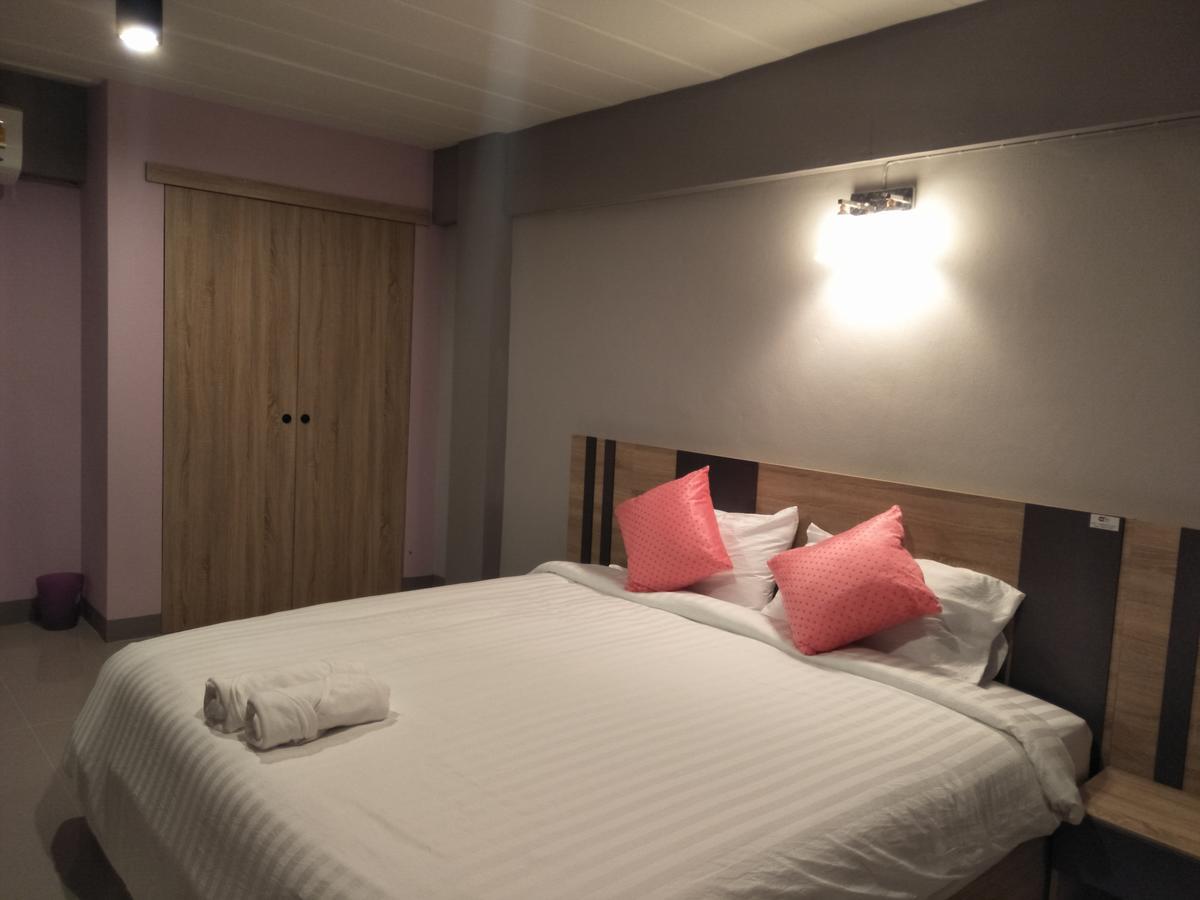 Rinrada Place Hotel Ubon Ratchathani Εξωτερικό φωτογραφία
