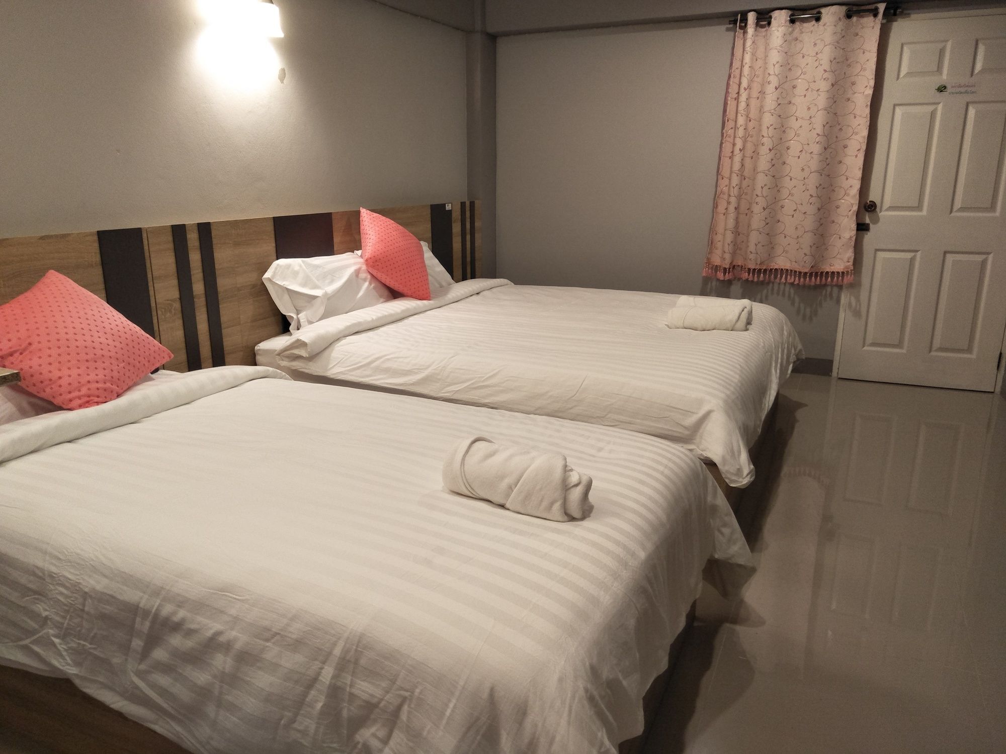 Rinrada Place Hotel Ubon Ratchathani Εξωτερικό φωτογραφία